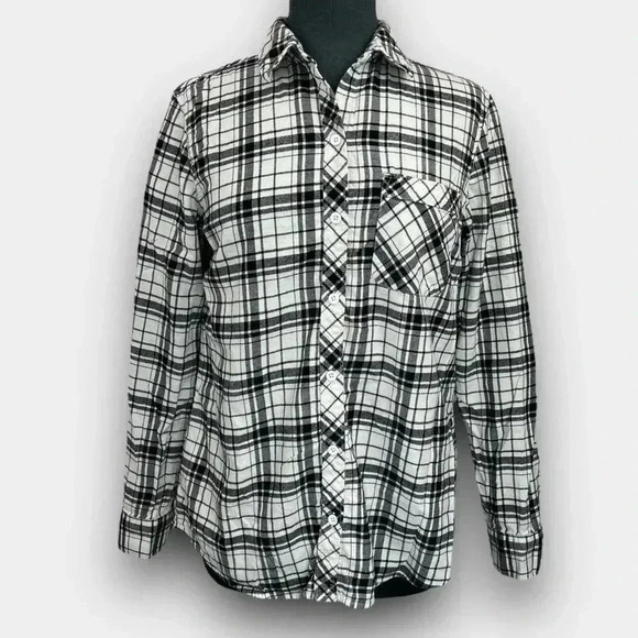 Eddie Bauer Women's Black White Plaid Flannel Shirt Classic Fit Casual Top Small - Picture 1 of 10